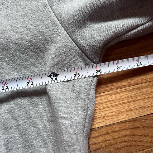 UO Urban Outfitters Pullover Sweatshirt - Picture 2 of 3